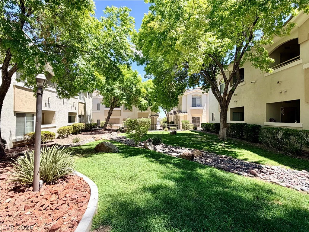 1420 Red Crest, Las Vegas, NV 89144