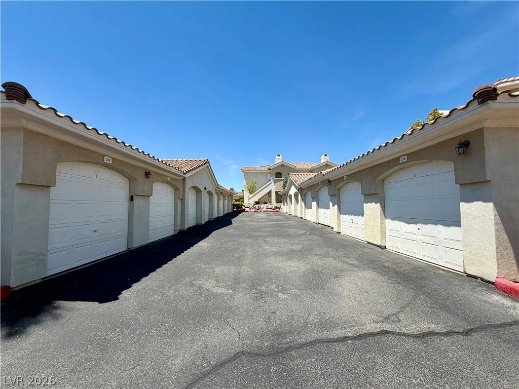 1420 Red Crest, Las Vegas, NV 89144