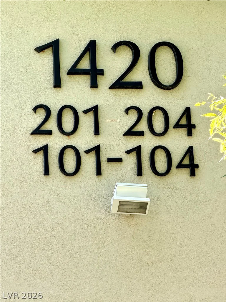 1420 Red Crest, Las Vegas, NV 89144