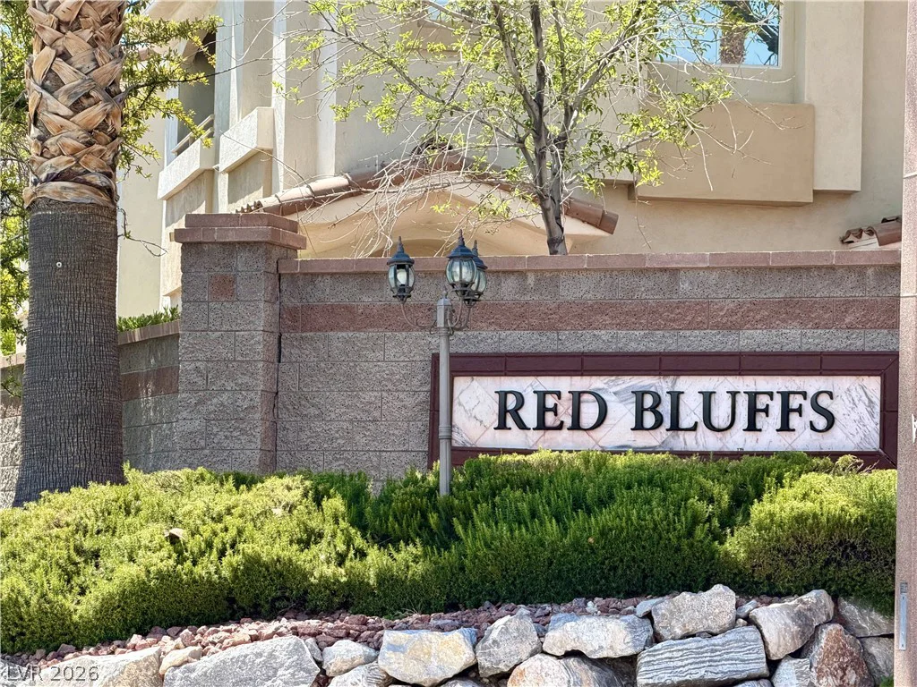 1420 Red Crest, Las Vegas, NV 89144