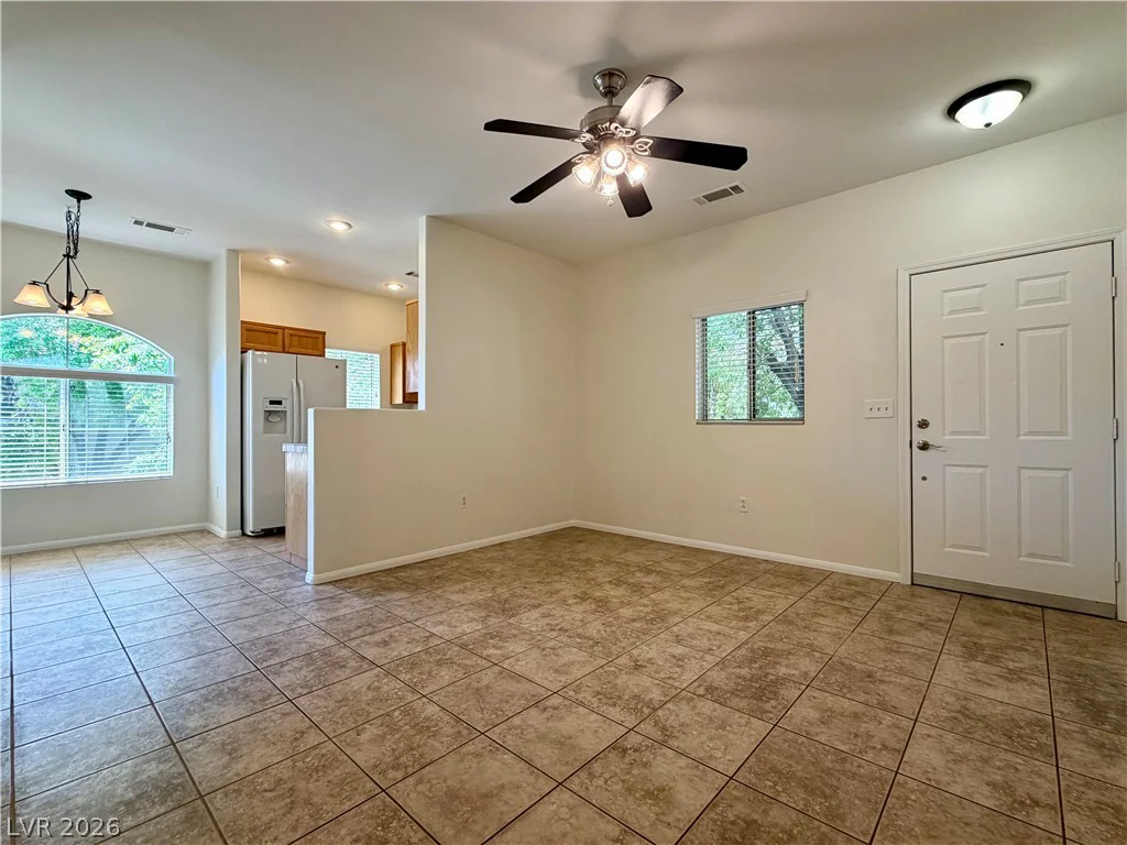 1420 Red Crest, Las Vegas, NV 89144