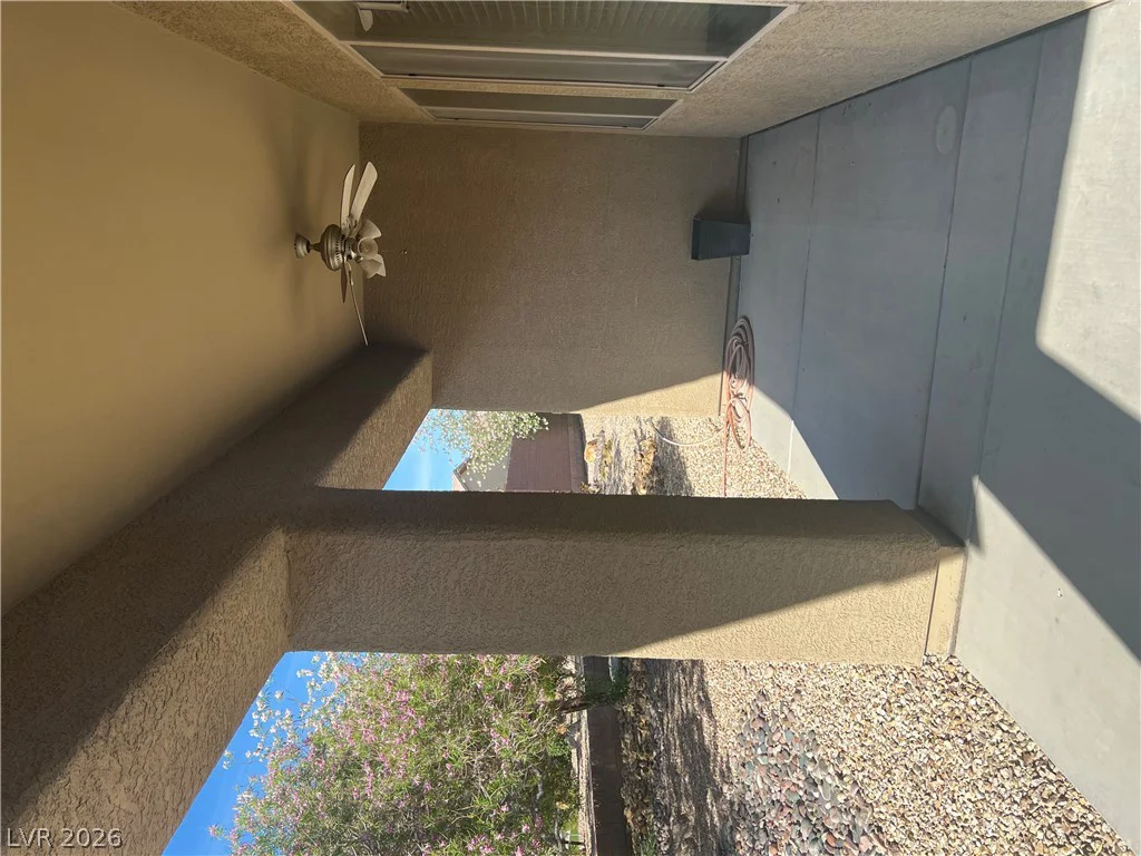 6092 Fox Creek, Las Vegas, NV 89122