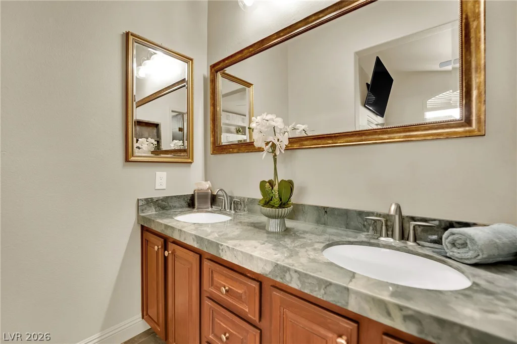 908 Corsica, Las Vegas, NV 89144