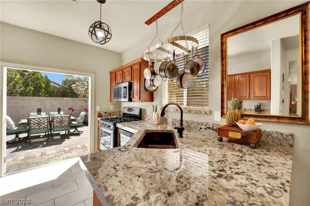 908 Corsica, Las Vegas, NV 89144