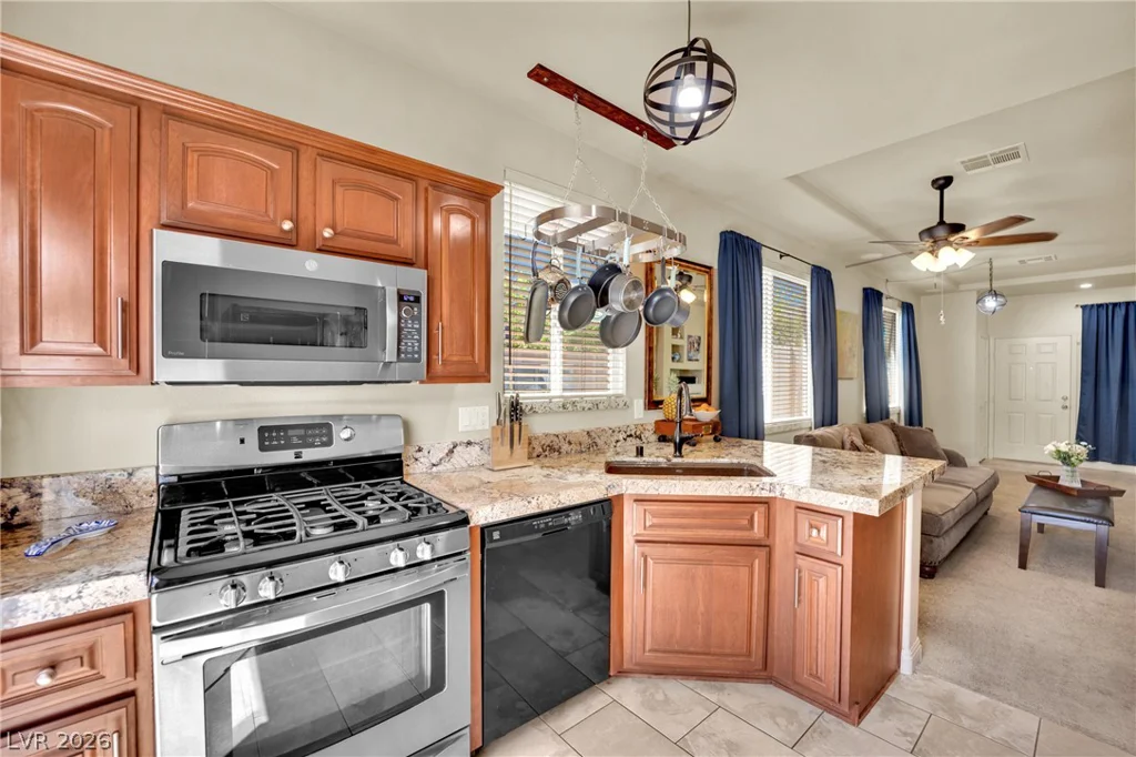 908 Corsica, Las Vegas, NV 89144