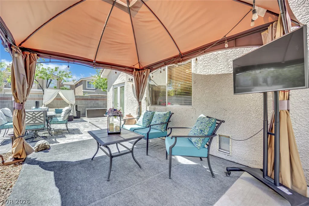 908 Corsica, Las Vegas, NV 89144