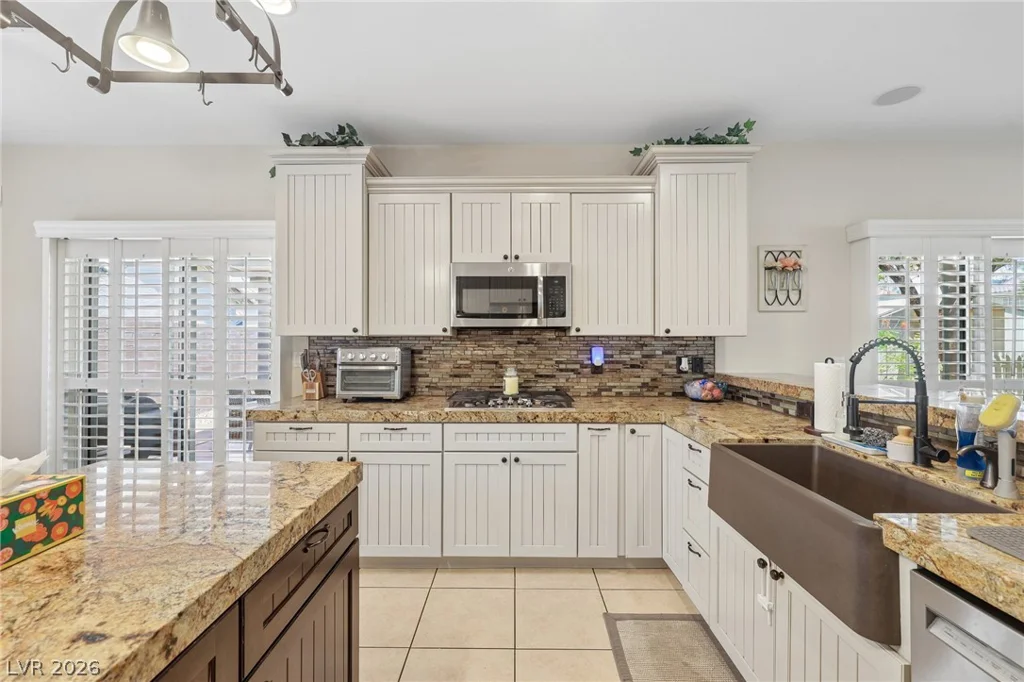 1060 Silver Star, Henderson, NV 89002