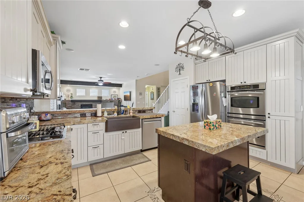 1060 Silver Star, Henderson, NV 89002