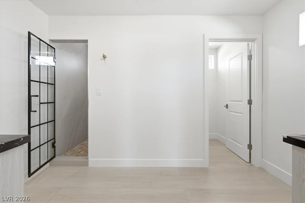3660 Robindale, Las Vegas, NV 89139