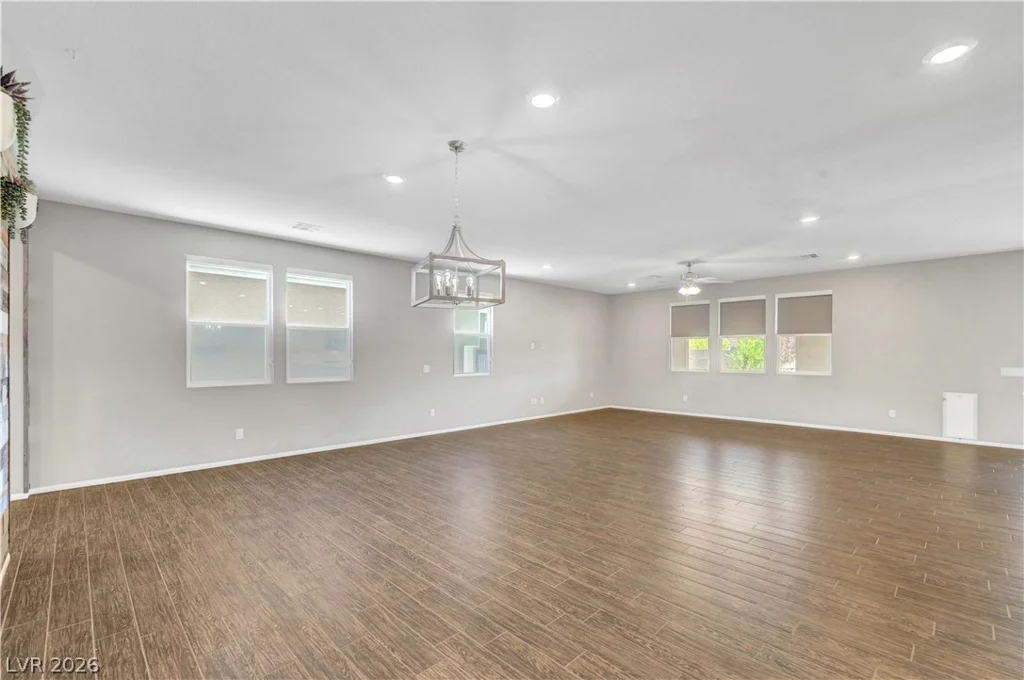 1516 Deep Valley, North Las Vegas, NV 89084