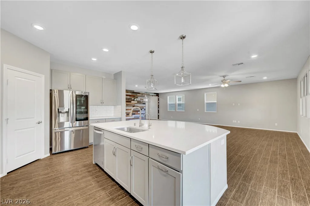 1516 Deep Valley, North Las Vegas, NV 89084