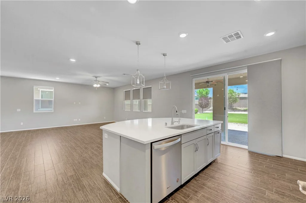 1516 Deep Valley, North Las Vegas, NV 89084