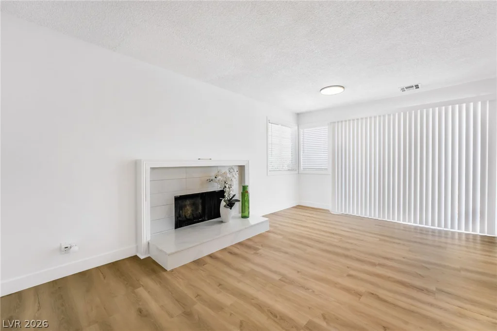 5009 Spencer, Las Vegas, NV 89119