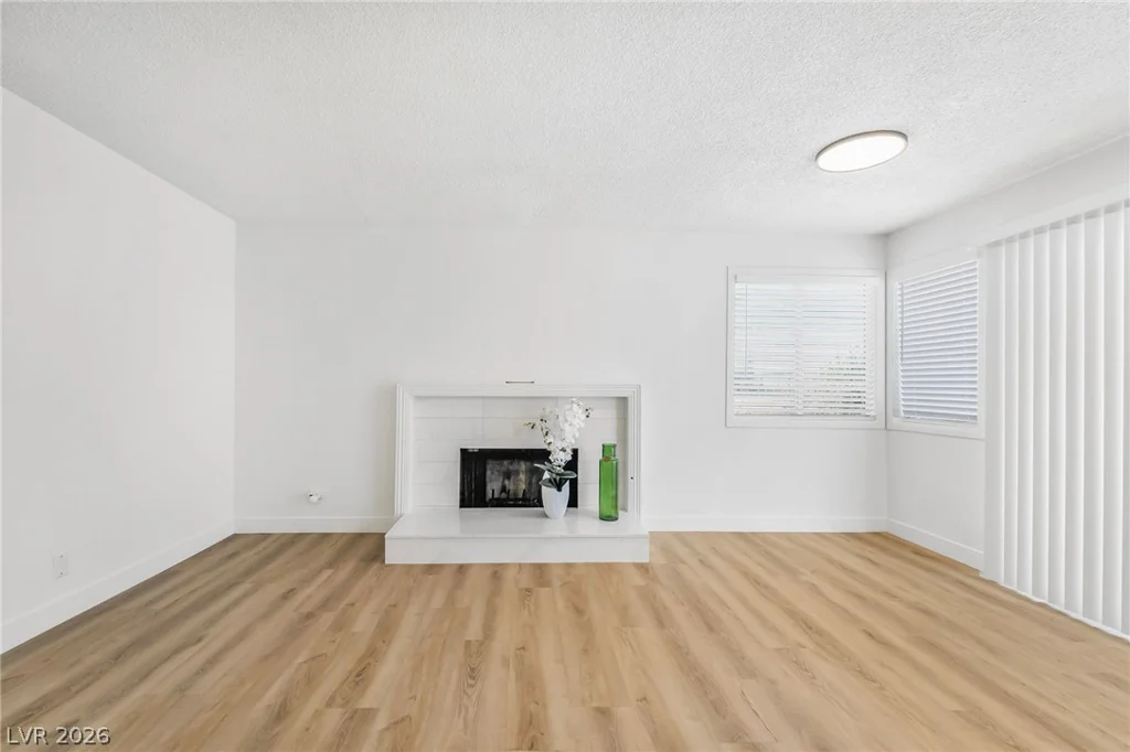 5009 Spencer, Las Vegas, NV 89119