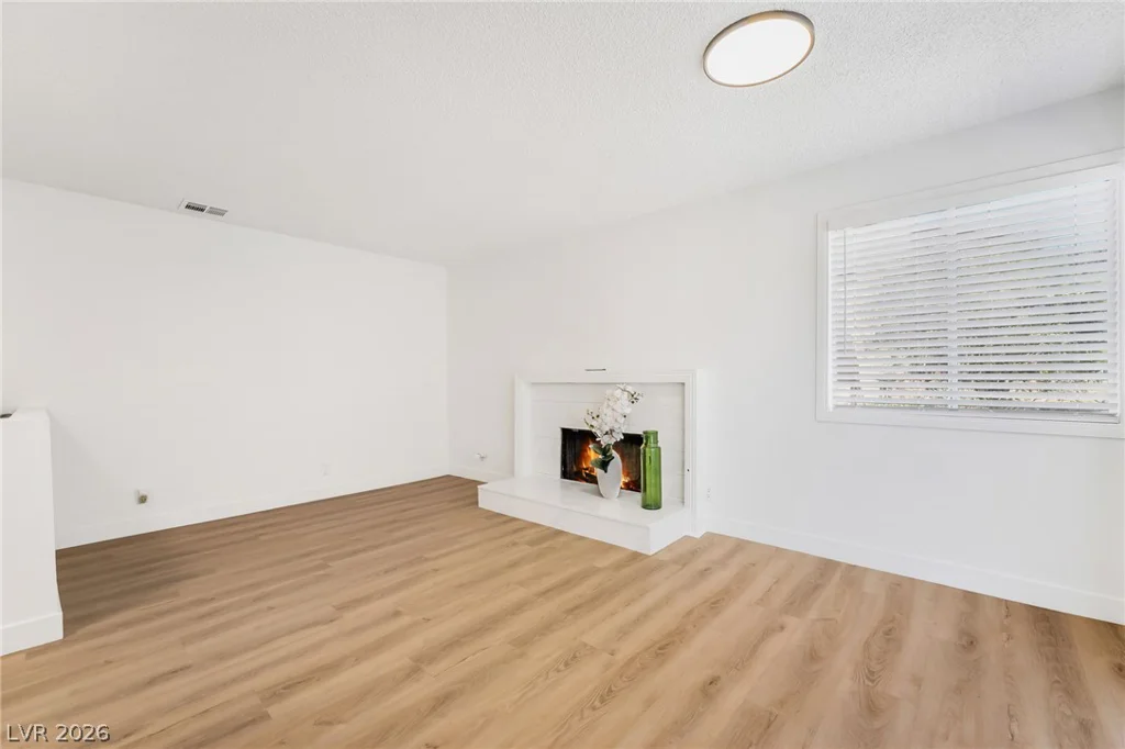 5009 Spencer, Las Vegas, NV 89119
