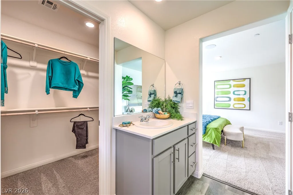 1096 Saffron Toucan, Henderson, NV 89011