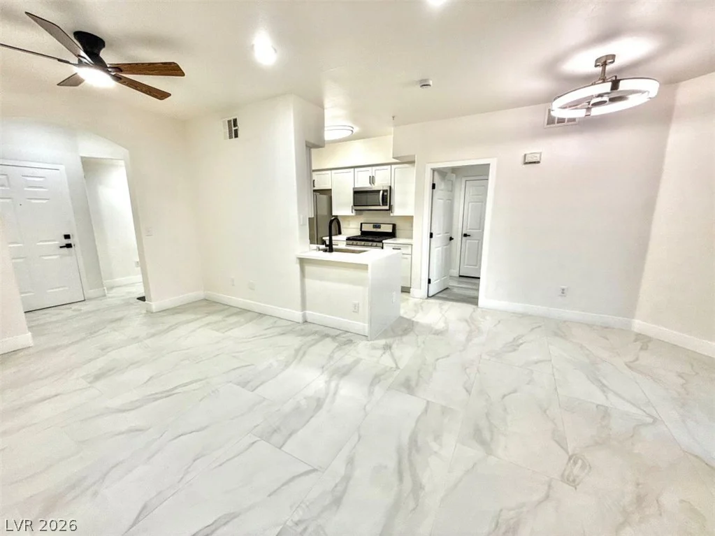 7167 Durango, Las Vegas, NV 89113