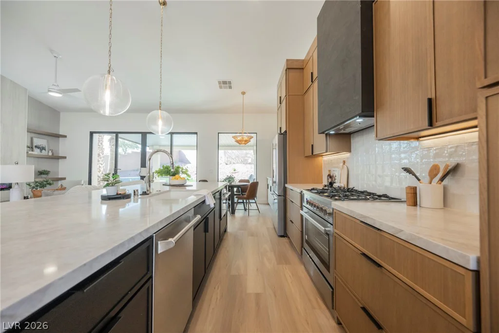 2471 Walsh Glen, Henderson, NV 89052