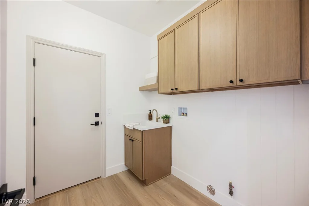 2471 Walsh Glen, Henderson, NV 89052