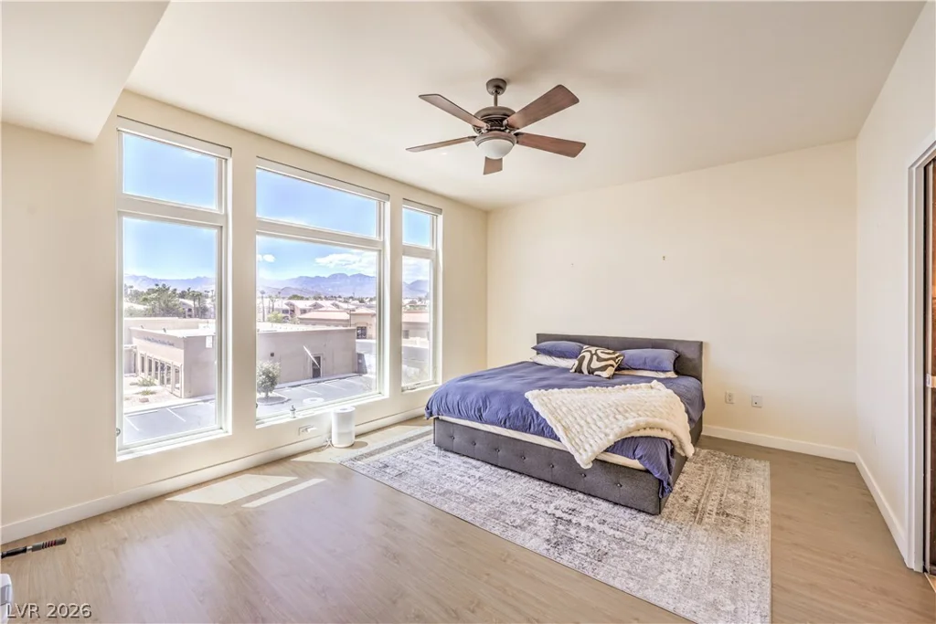 8925 Flamingo, Las Vegas, NV 89147