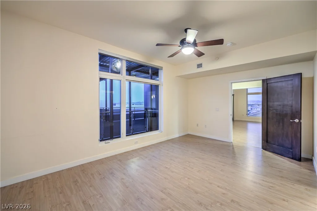 8925 Flamingo, Las Vegas, NV 89147