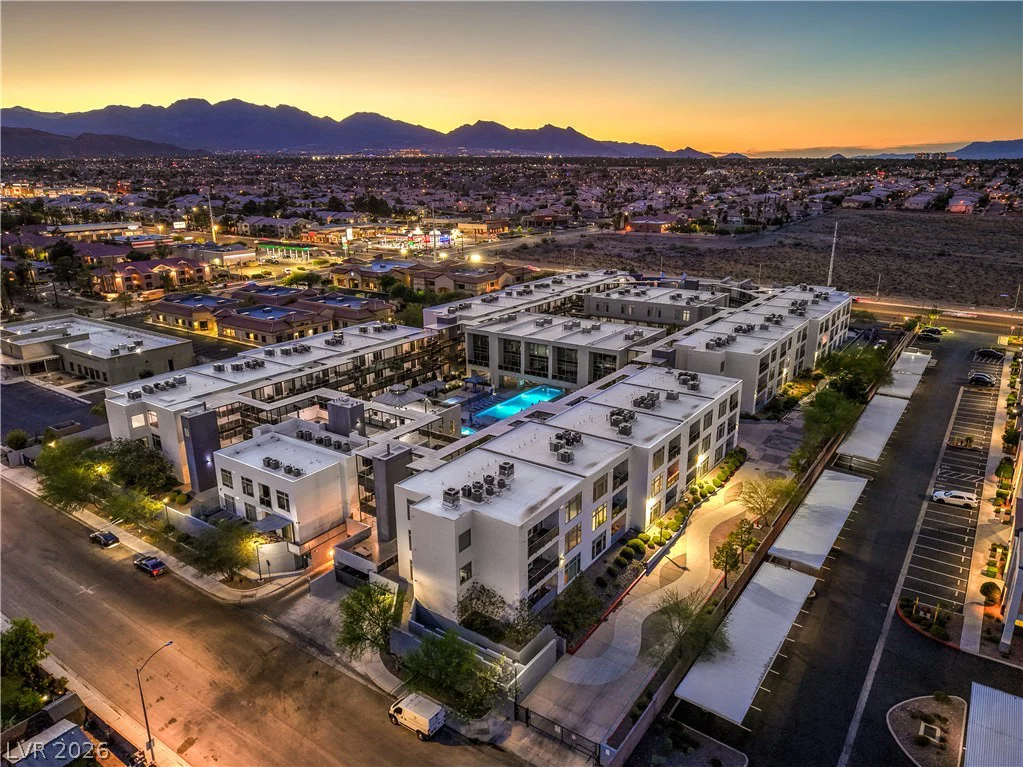 8925 Flamingo, Las Vegas, NV 89147