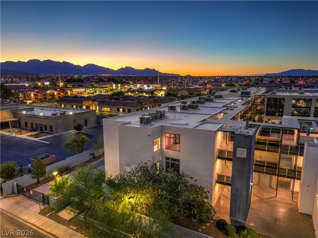 8925 Flamingo, Las Vegas, NV 89147