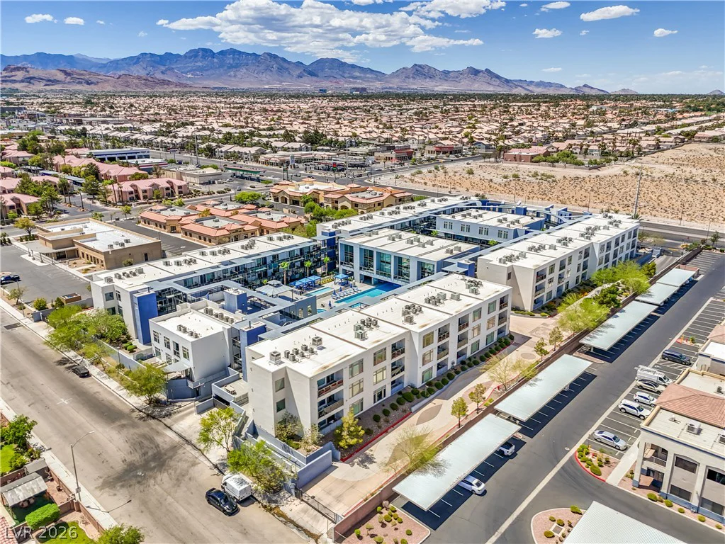 8925 Flamingo, Las Vegas, NV 89147