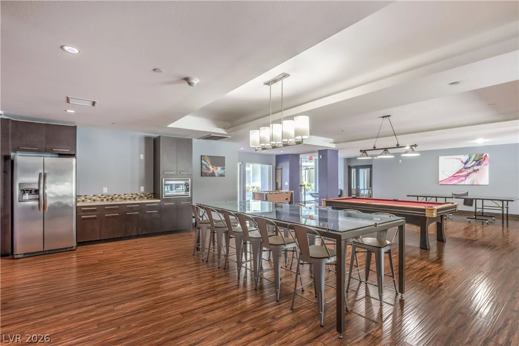 8925 Flamingo, Las Vegas, NV 89147