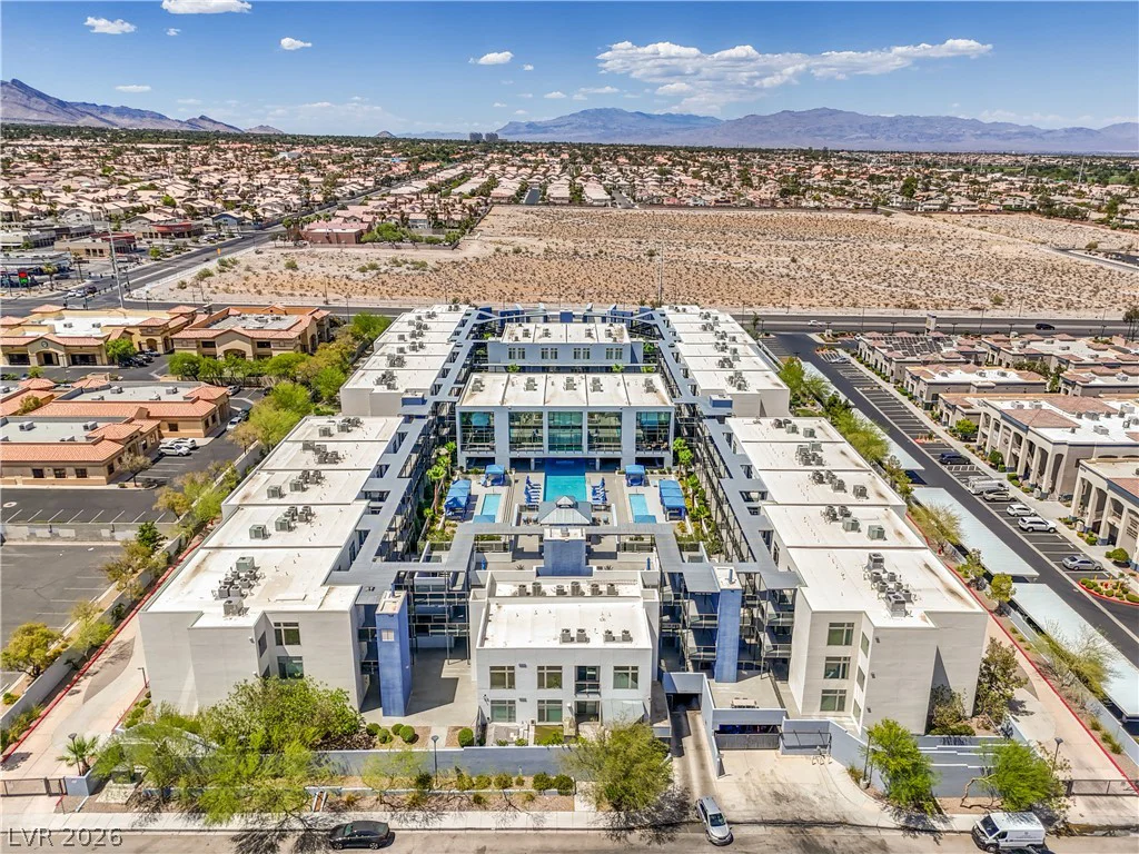 8925 Flamingo, Las Vegas, NV 89147