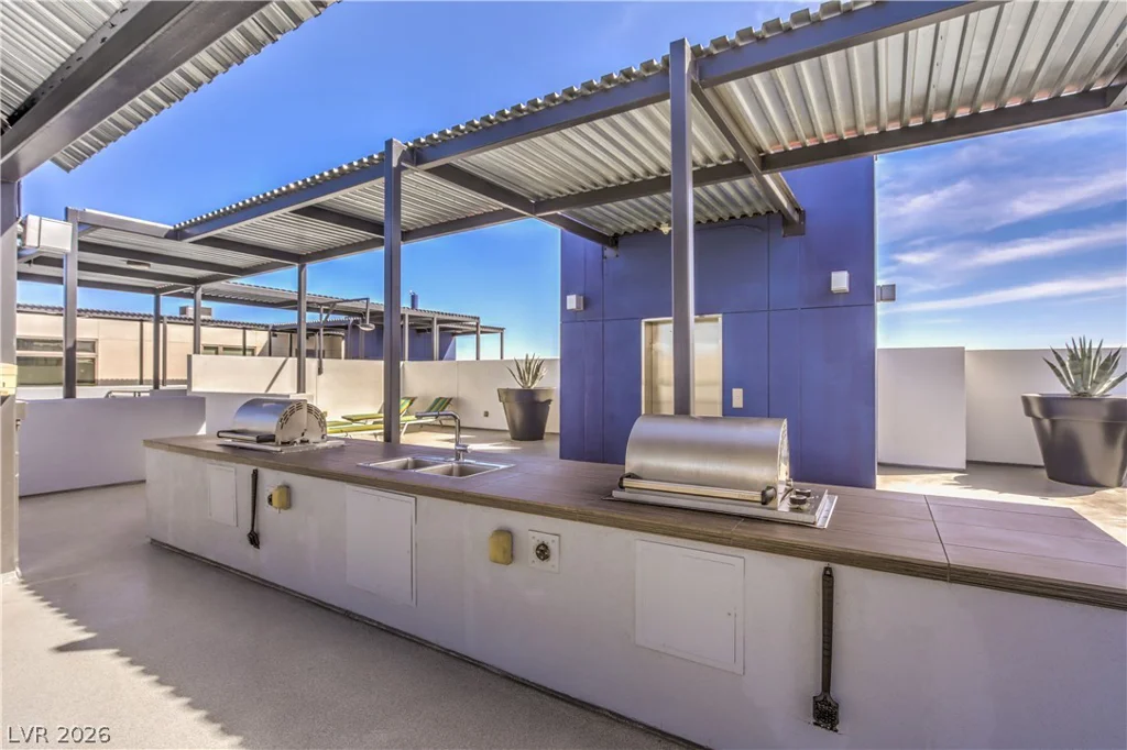 8925 Flamingo, Las Vegas, NV 89147