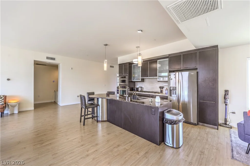8925 Flamingo, Las Vegas, NV 89147