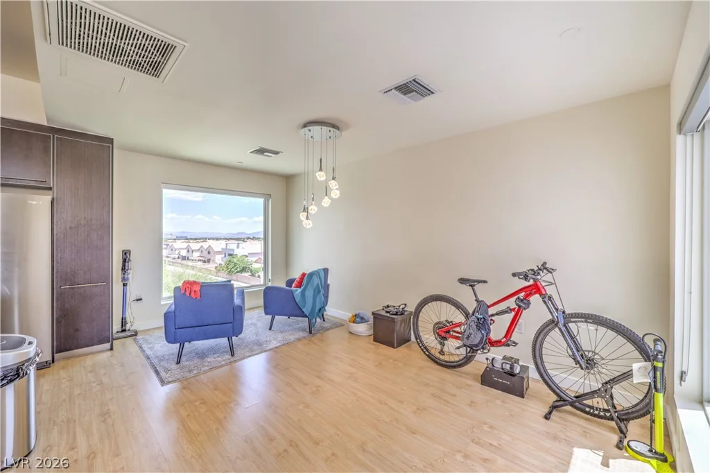 8925 Flamingo, Las Vegas, NV 89147