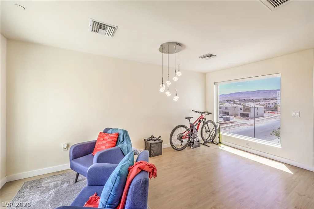 8925 Flamingo, Las Vegas, NV 89147