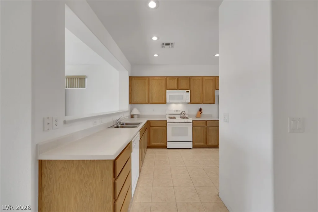 2943 Maffie, Henderson, NV 89052