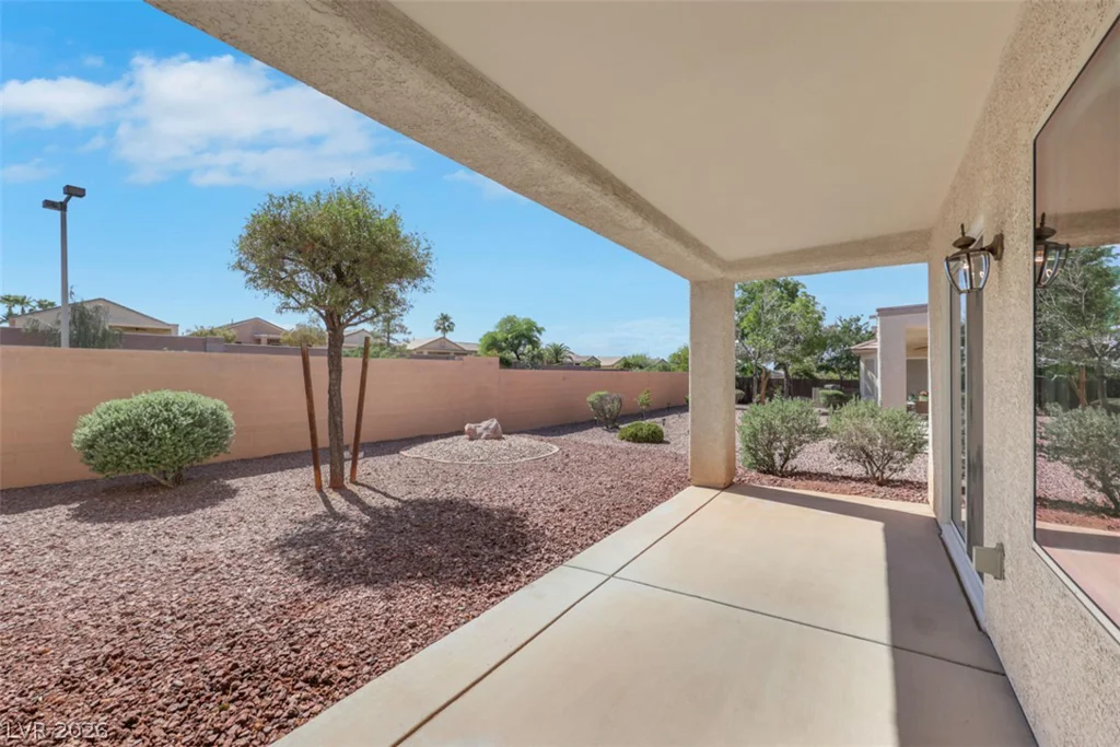 2943 Maffie, Henderson, NV 89052