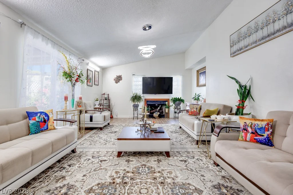 7304 Empress, Las Vegas, NV 89147