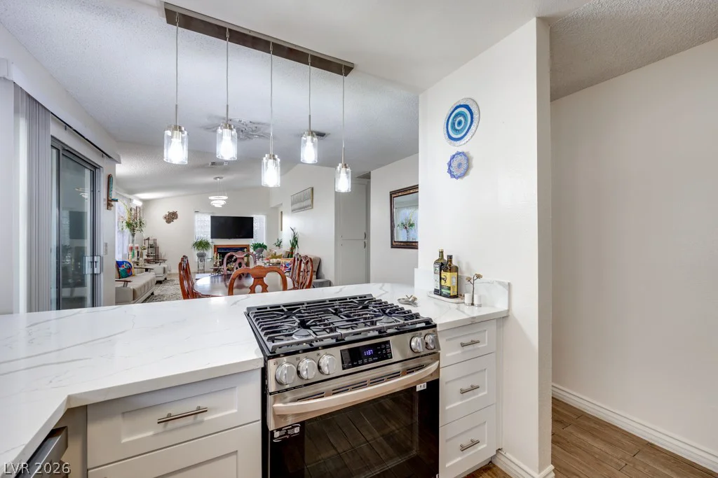 7304 Empress, Las Vegas, NV 89147