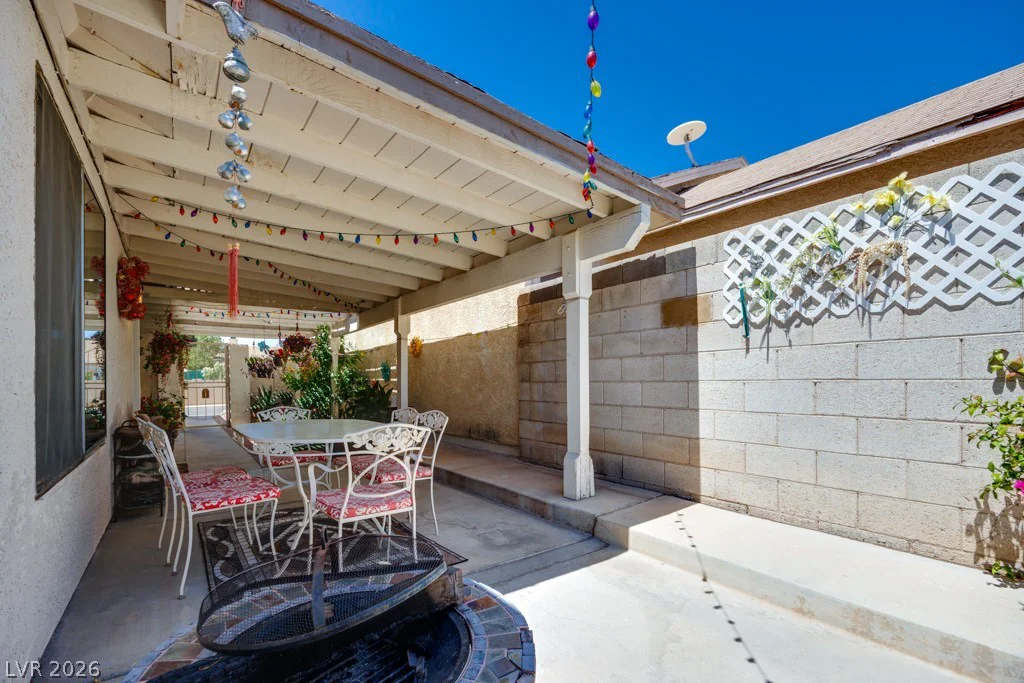 7304 Empress, Las Vegas, NV 89147