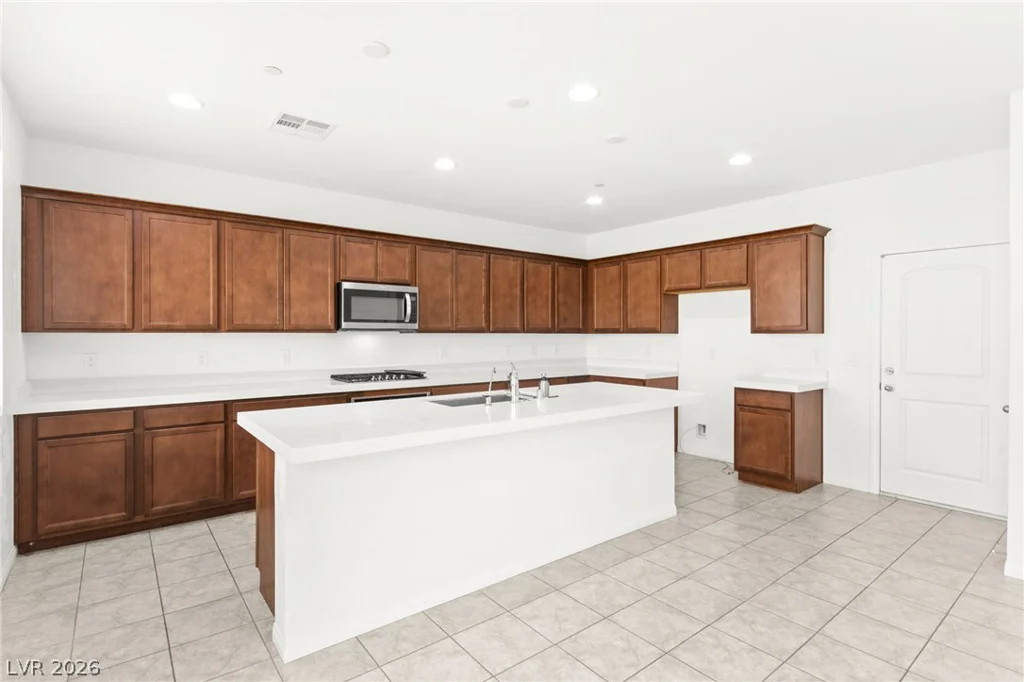 528 Sunny Pointe, Henderson, NV 89011