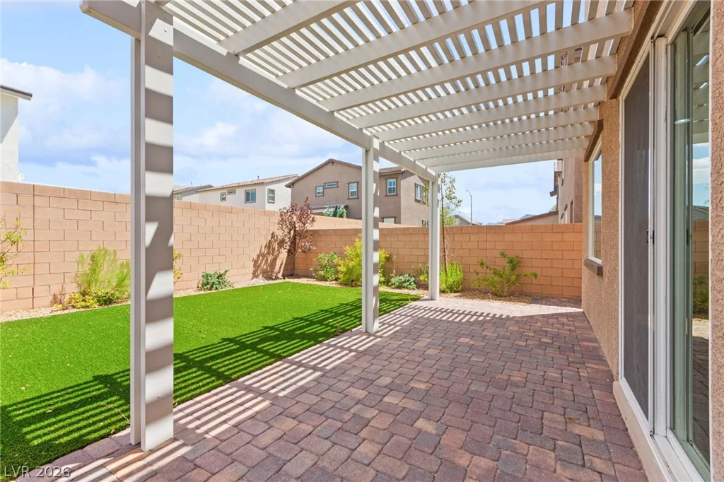 528 Sunny Pointe, Henderson, NV 89011