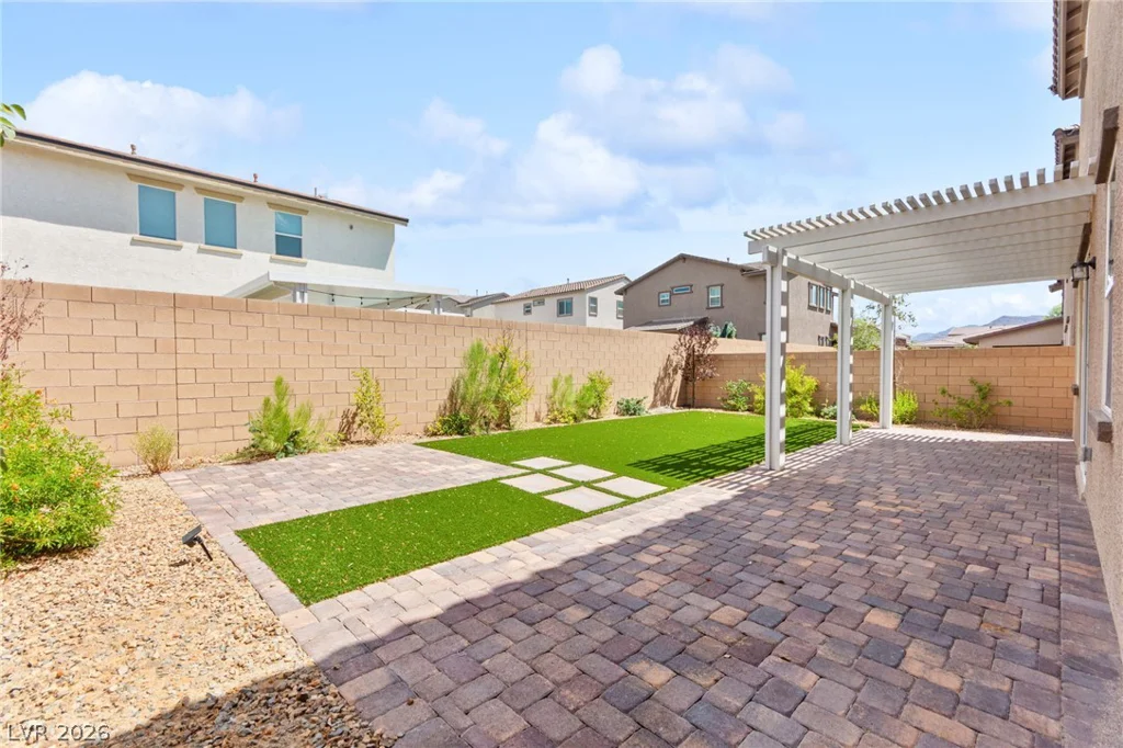 528 Sunny Pointe, Henderson, NV 89011