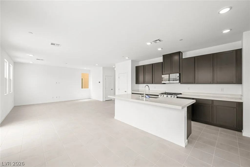 312 Lupton, North Las Vegas, NV 89031