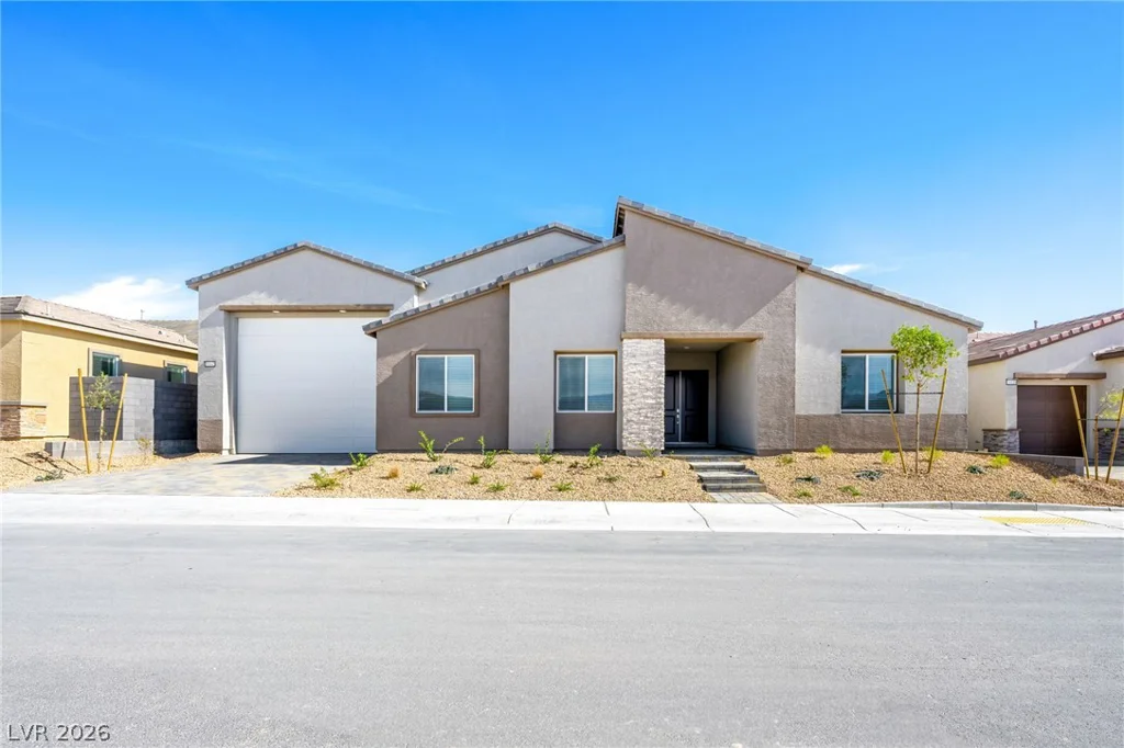 10142 Diana Summit, Las Vegas, NV 89143