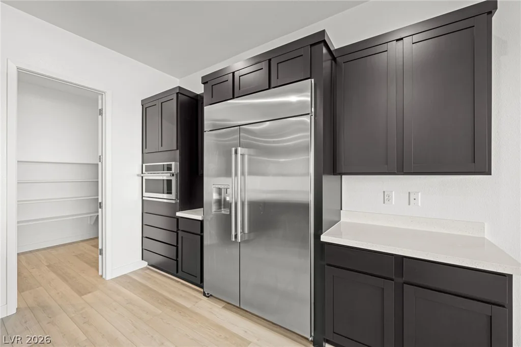 10142 Diana Summit, Las Vegas, NV 89143