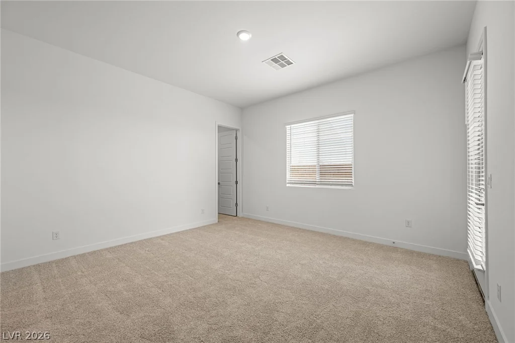 10142 Diana Summit, Las Vegas, NV 89143