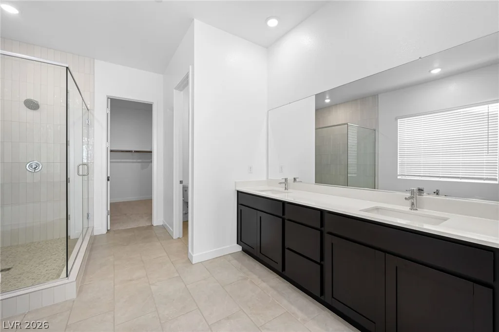 10142 Diana Summit, Las Vegas, NV 89143