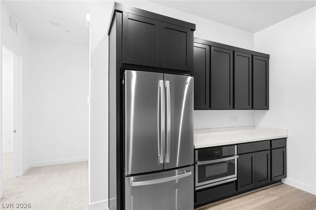 10142 Diana Summit, Las Vegas, NV 89143