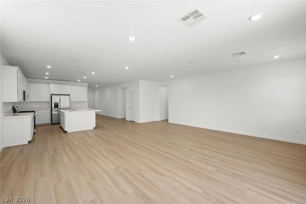 10886 Lewis Pointe, Las Vegas, NV 89166