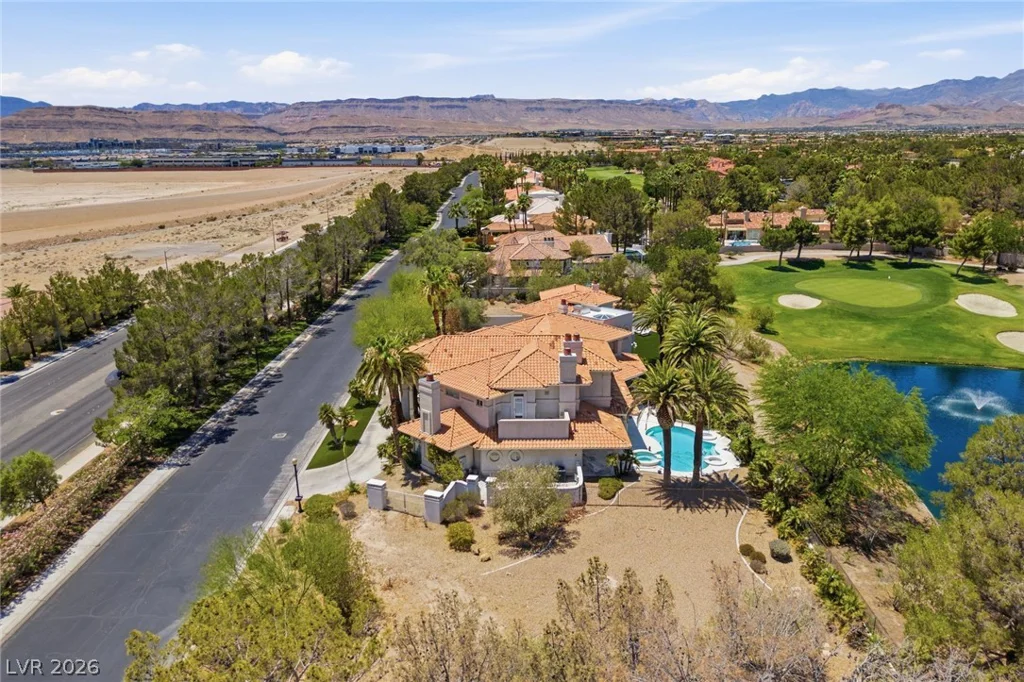 20 Innisbrook, Las Vegas, NV 89113